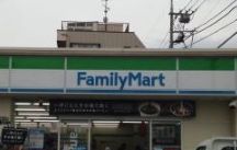 コンビニ　ファミリーマート松原六丁目店（コンビニ）まで319m