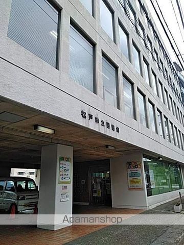 図書館　松戸市立図書館（図書館）まで200m
