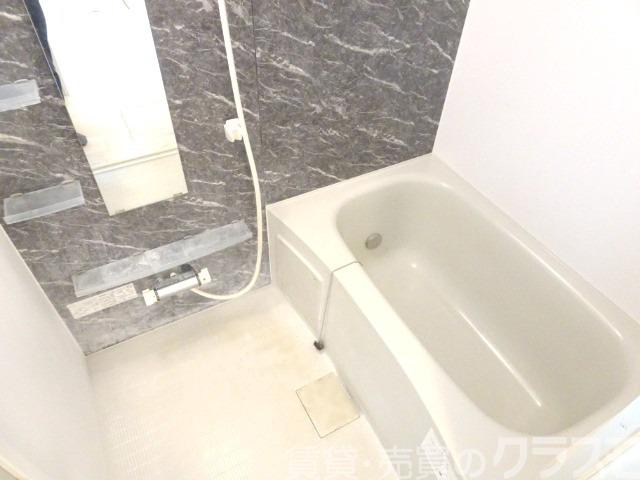 バス・シャワールーム　浴室乾燥機、追い焚き機能付きバス♪