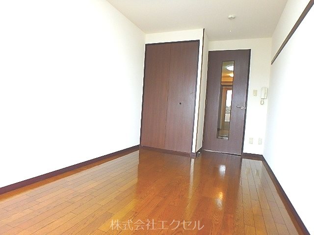 居室・リビング　明るい室内です。