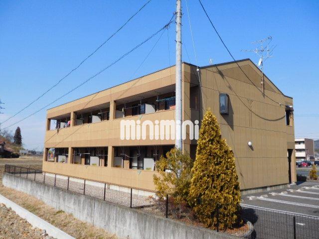 建物外観　日当たりの良い、重量感のある外観です。