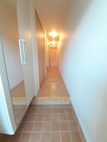 玄関　落ち着いた玄関です