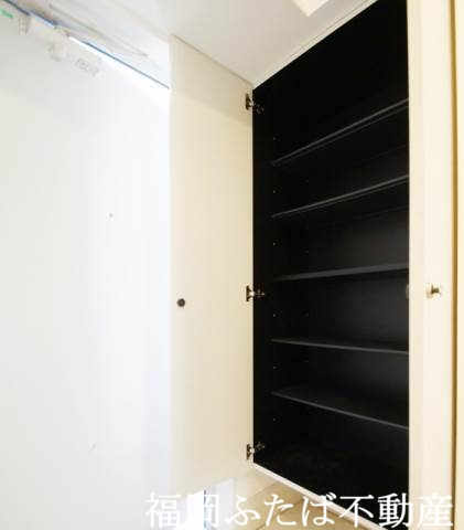 玄関　別部屋参照