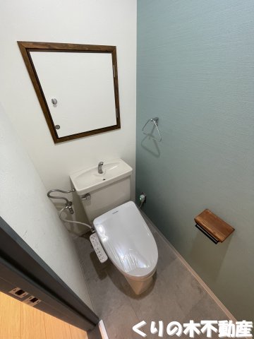トイレ　トイレもきれいです