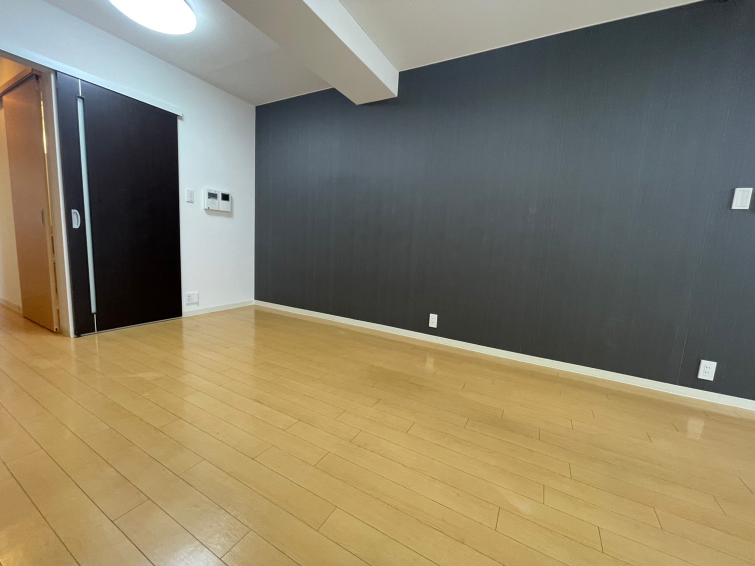 居室・リビング　同建物別部屋を使用