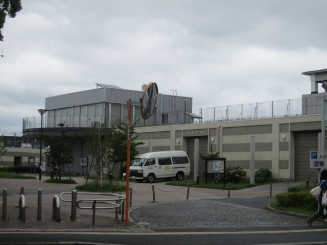 中学校　市川市立大洲中学校（中学校）まで414m