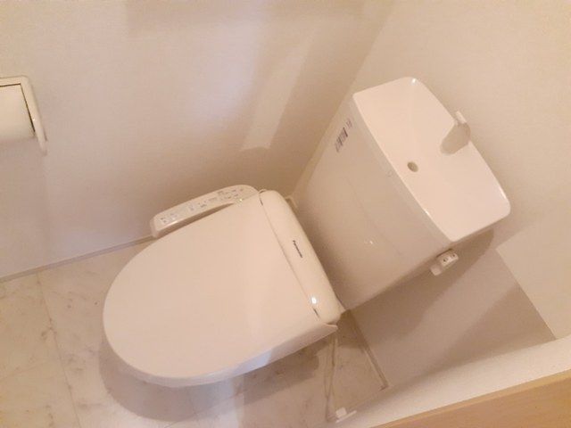 【那須烏山市神長のアパートのトイレ】