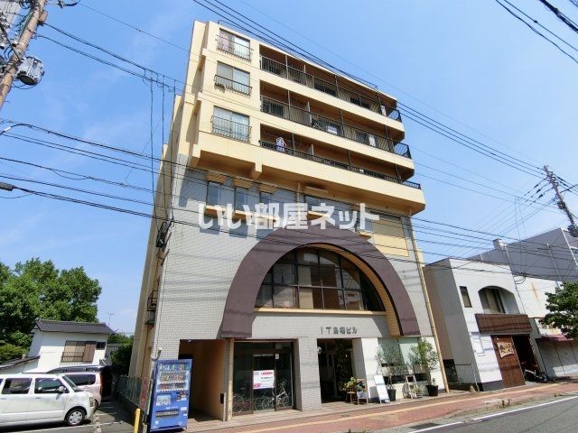 【IT鳥栖ビルの建物外観】