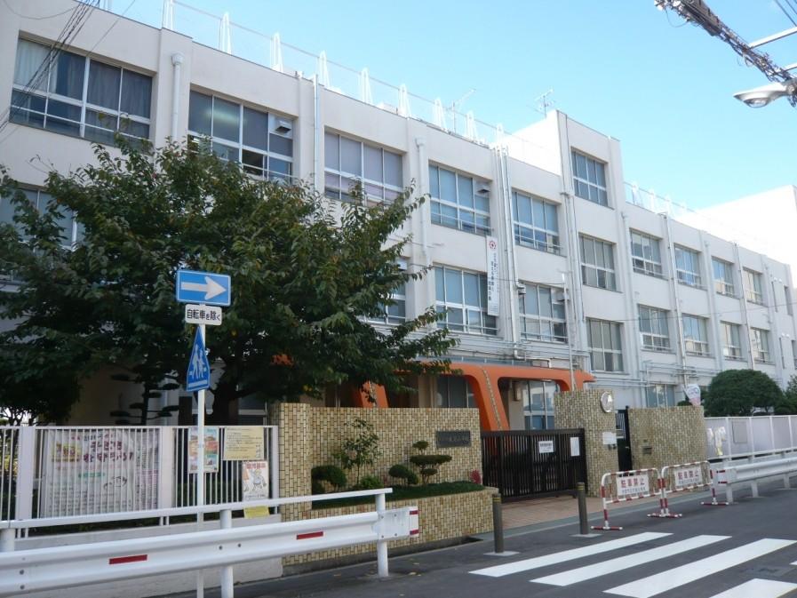 【大阪市北区大淀中のマンションの小学校】