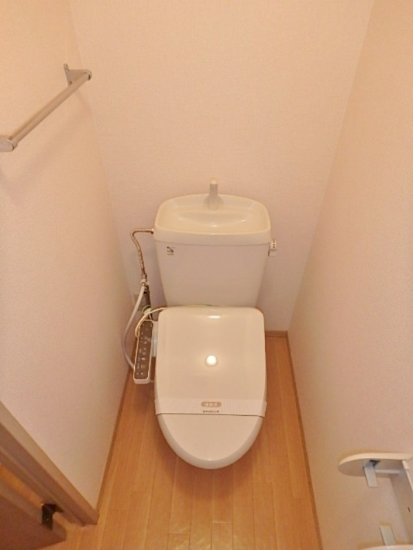 トイレ　図面と現状に相違がある場合には現状を優先