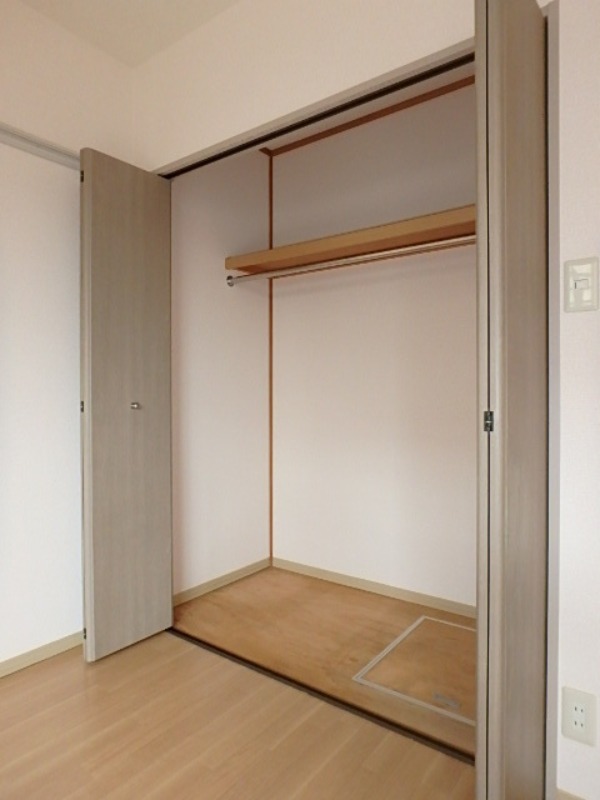 収納　図面と現状に相違がある場合には現状を優先