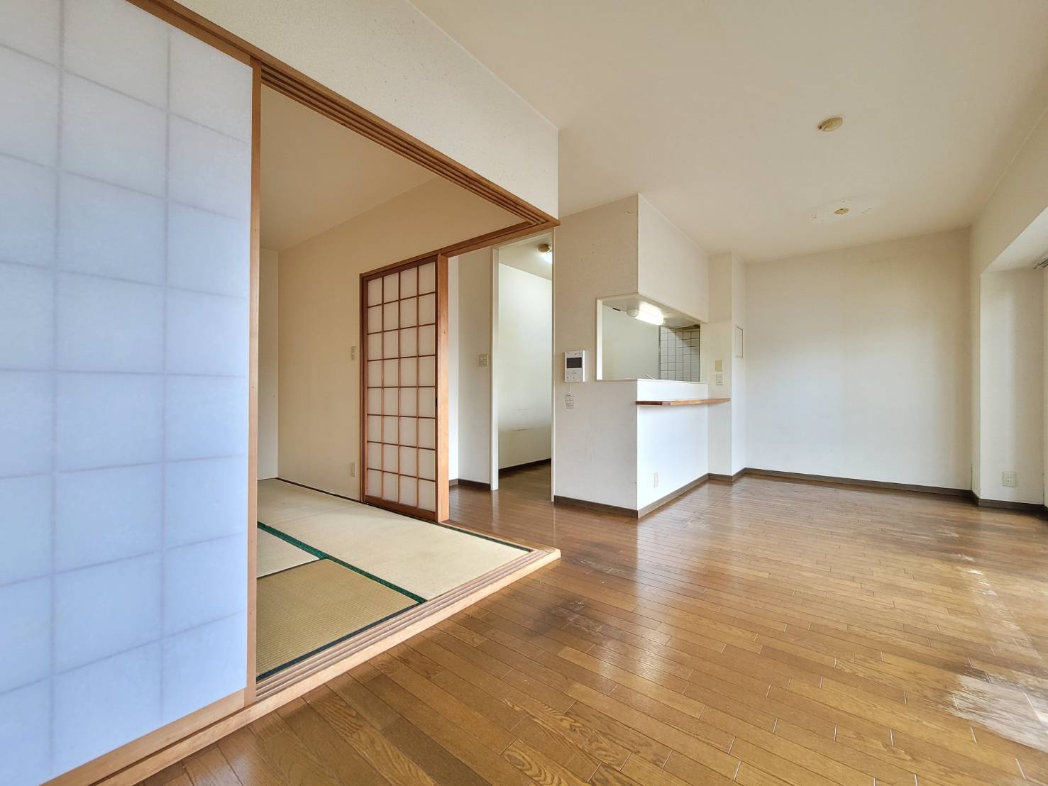 パレ清水が丘の居間写真