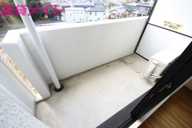 バルコニー　別部屋同タイプ