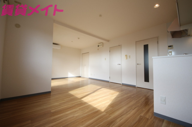 居室・リビング　別部屋同タイプ