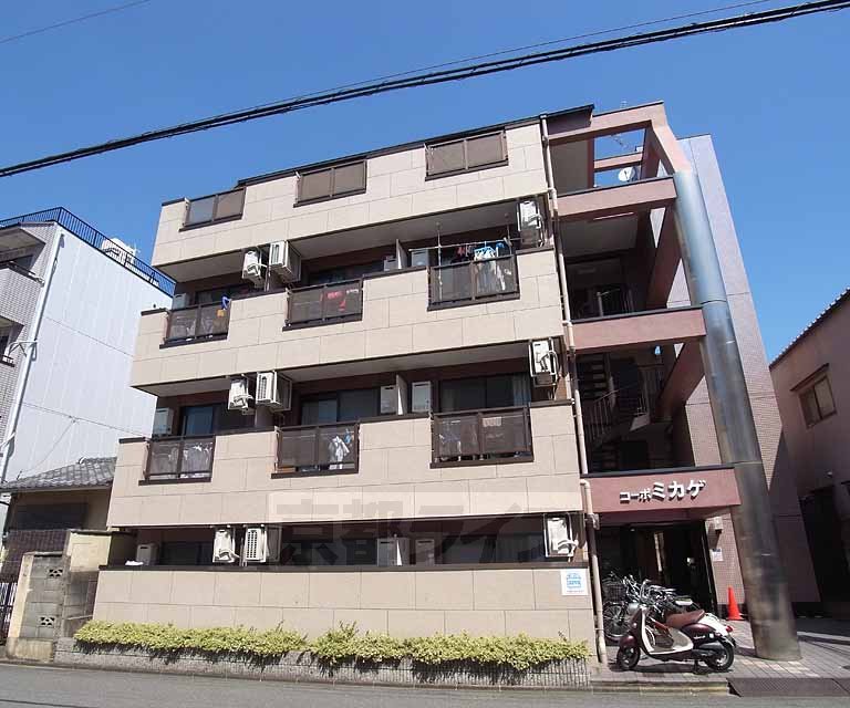 京都市左京区田中玄京町のマンションの建物外観