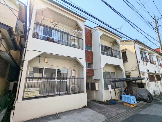 西正マンションの外観写真