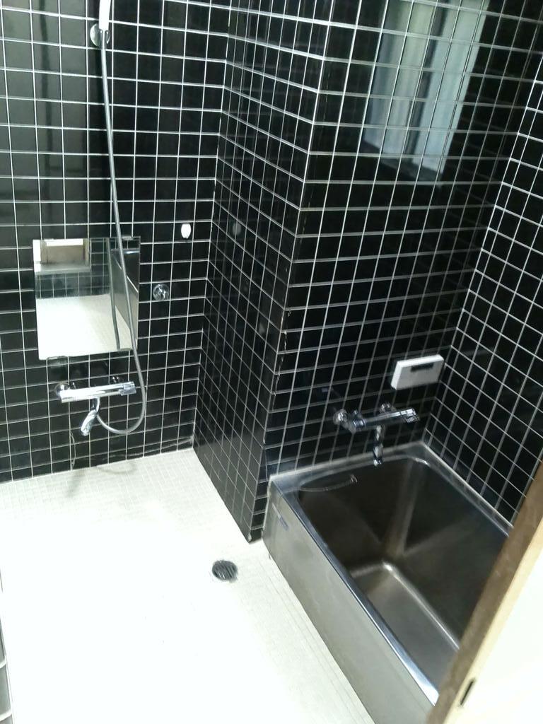 バス・シャワールーム　追い炊き機能つきです