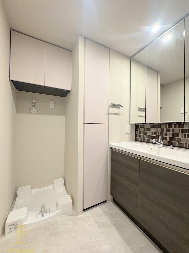 洗面設備　ザ・パークハビオ都島フロント