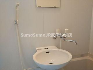 洗面設備　使いやすい洗面所です