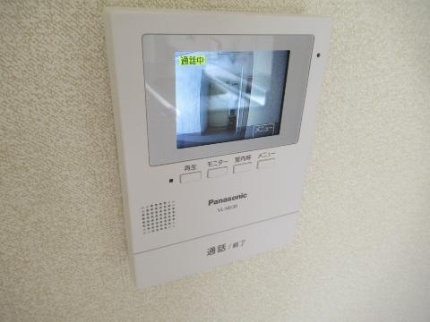 サンライフタウン古市　セキュリティ　カメラ付インターホン