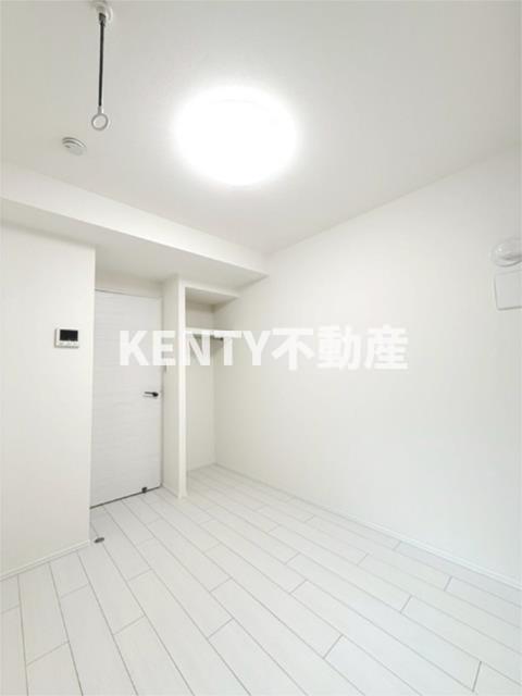 居室・リビング　こちらのリビングで趣味の時間をお楽しみください