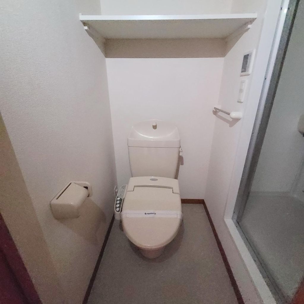 トイレ　別部屋参照