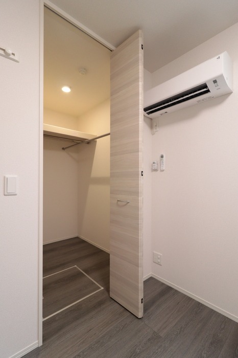 収納　床下収納