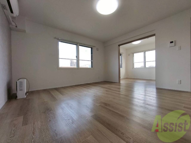 居室・リビング　スタイリッシュな印象のリビングになっています！