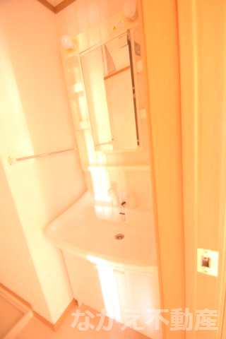 洗面設備　使いやすい洗面所です