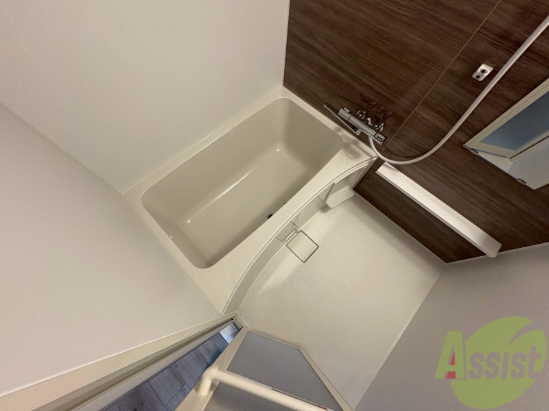 バス・シャワールーム　お風呂になります。一日の疲れを癒してくださいね。