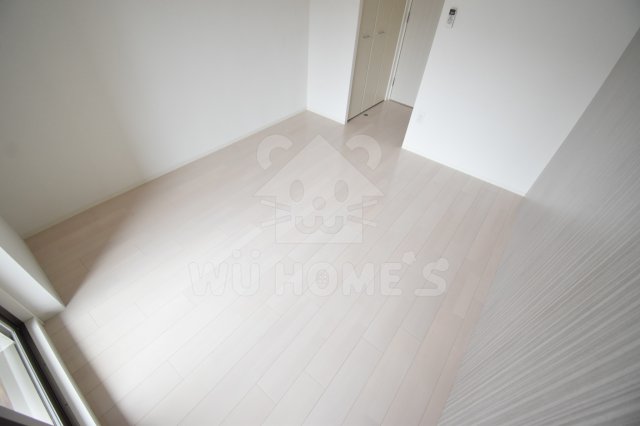 居室・リビング　明るい洋室です