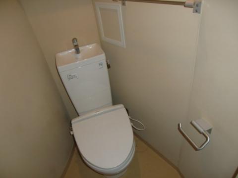 　トイレ　トイレ