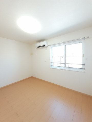 その他部屋・スペース　明るい色調の室内です