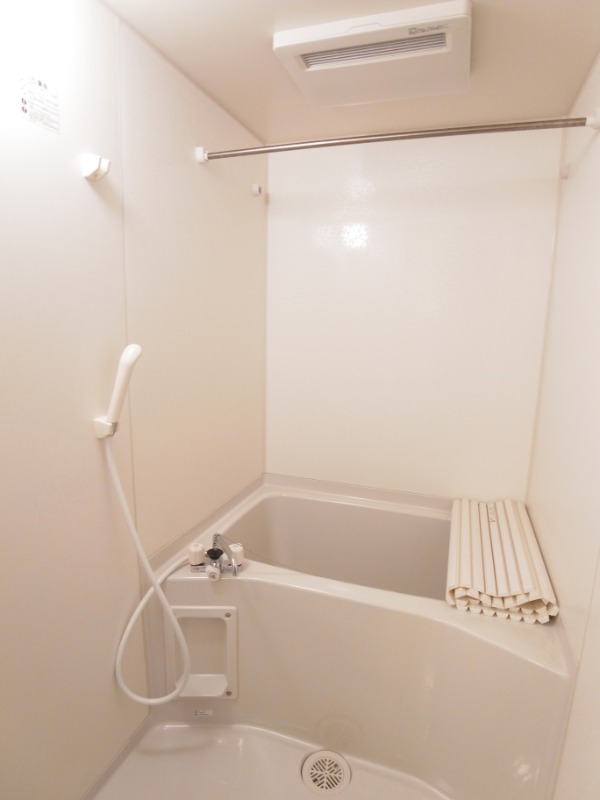 バス・シャワールーム　浴室乾燥機付き