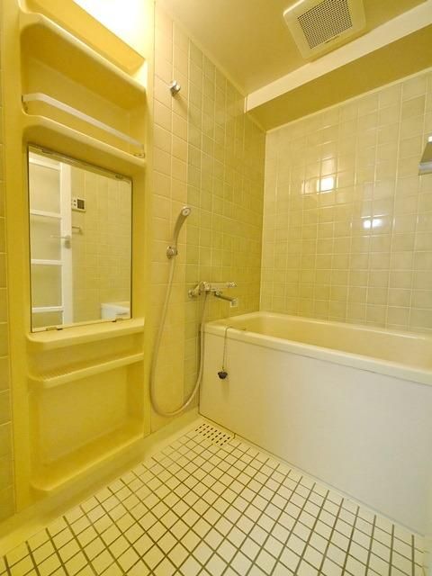 バス・シャワールーム　★清潔感のあるバスルーム★