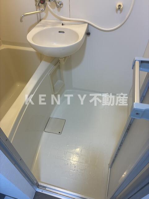 バス・シャワールーム　ゆったり過ごせるお風呂です