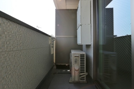 バルコニー　日当たり良好なバルコニーですね