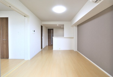 居室・リビング　ゆったり過ごせそうなリビングですね