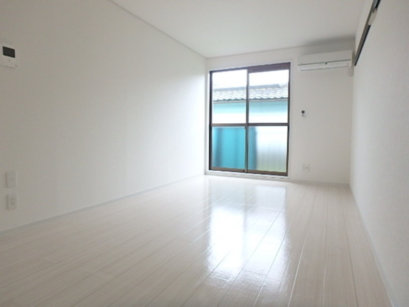 居室・リビング　図面と現状に相違がある場合には現状を優先