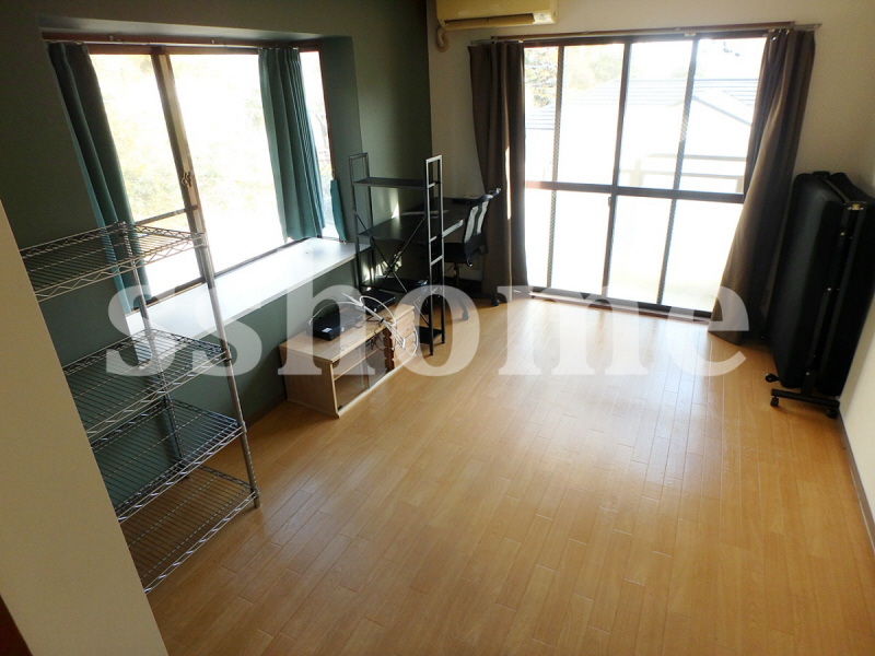 居室・リビング　明るいお部屋☆