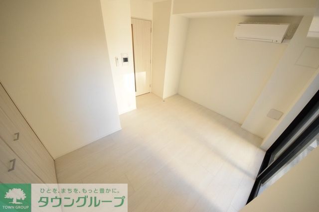 居室・リビング　白が基調の明るいお部屋です