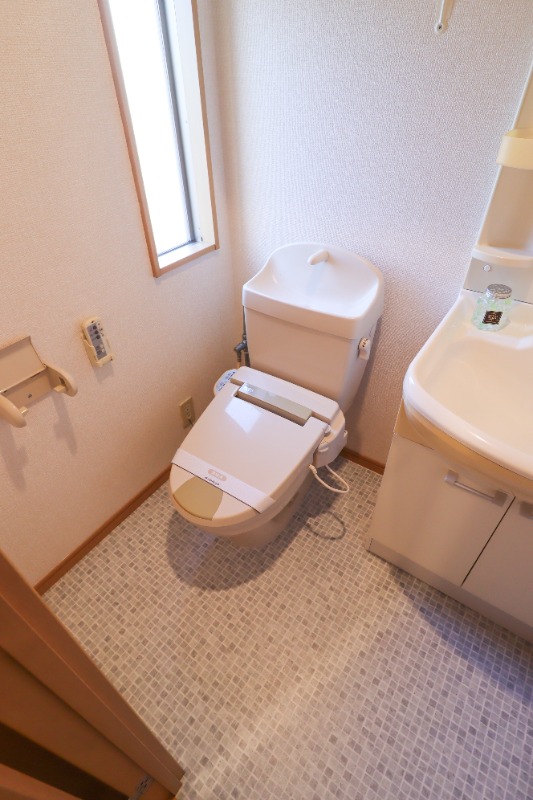 トイレ　図面と現状に相違がある場合には現状を優先