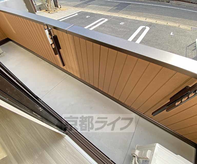 バルコニー　南向きの広々バルコニーです。