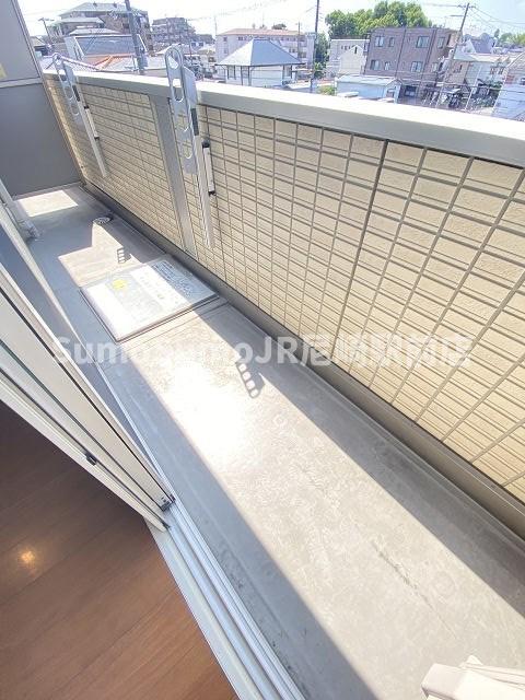 バルコニー　お洗濯にも便利なバルコニー付き