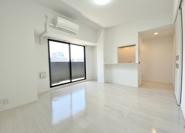 居室・リビング　開放的なリビングです