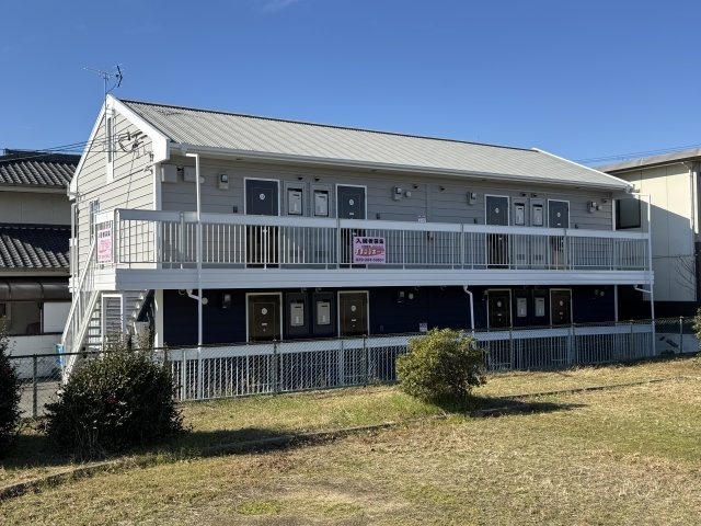 建物外観　外装済で、オシャレな外観！