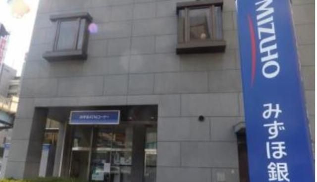 銀行　みずほ銀行新川支店（銀行）まで444m