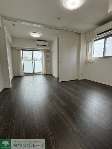 居室・リビング　※参考写真 カーテン・照明はつきません