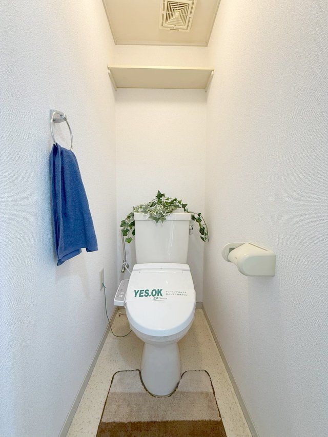 トイレ　★シャワートイレ付き★