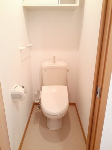 トイレ　トイレもきれいです